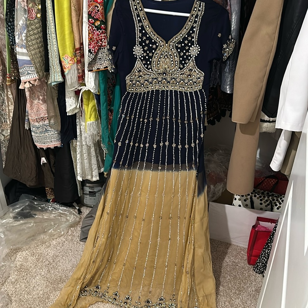 Pakistani Indian desi outfit